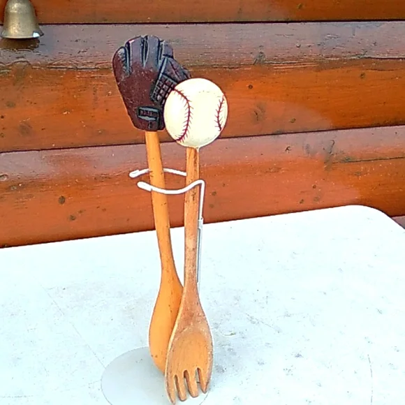 BASEBALL SALAD/PASTA TONGS or GREEN LEAF BOTANICAL TONGS - Picture 2 of 16